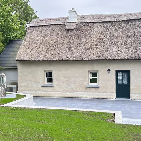 Patricks Thatch Oranmore